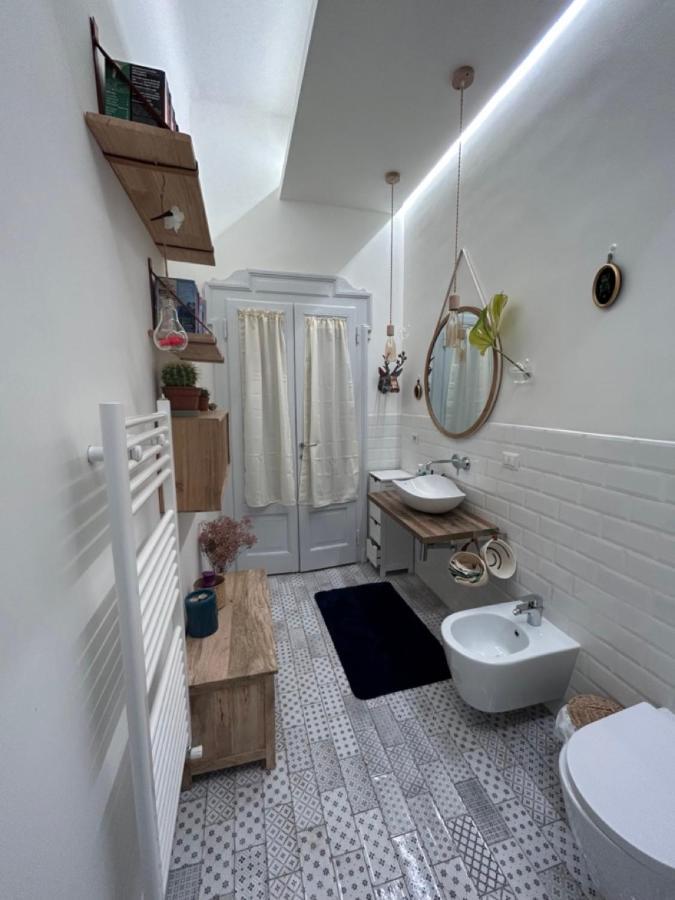 Gam Gam Isola Room Rent Milano Eksteriør bilde